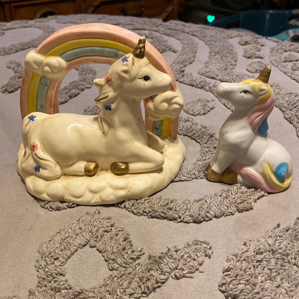 Unicorn figurines